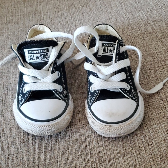 toddler black converse shoes